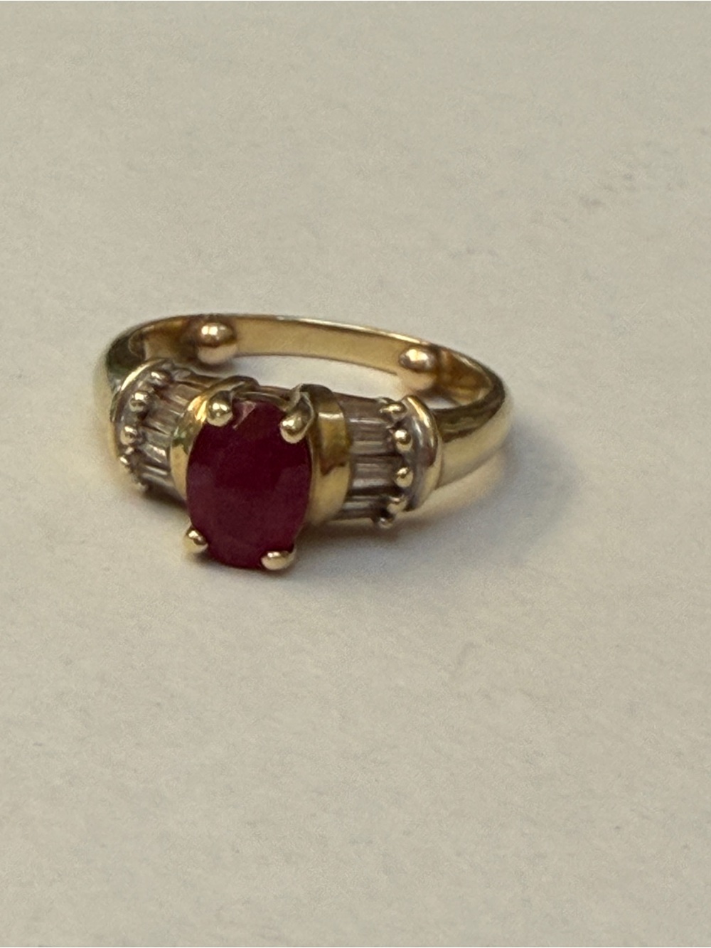 Vintage 14k solid gold ruby ring - Picture 6 of 11